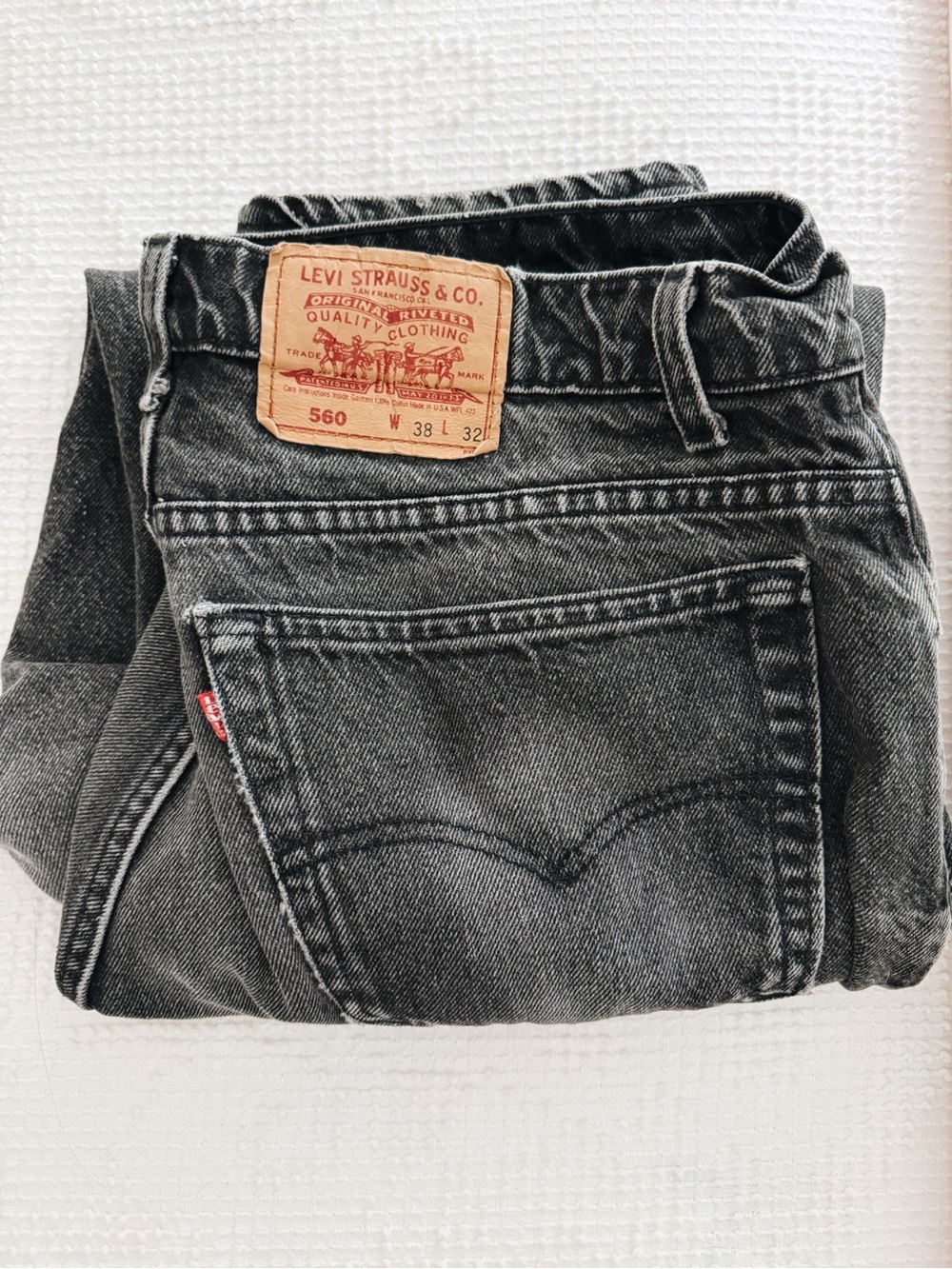 Vintage Levi's faded black 560 38/32